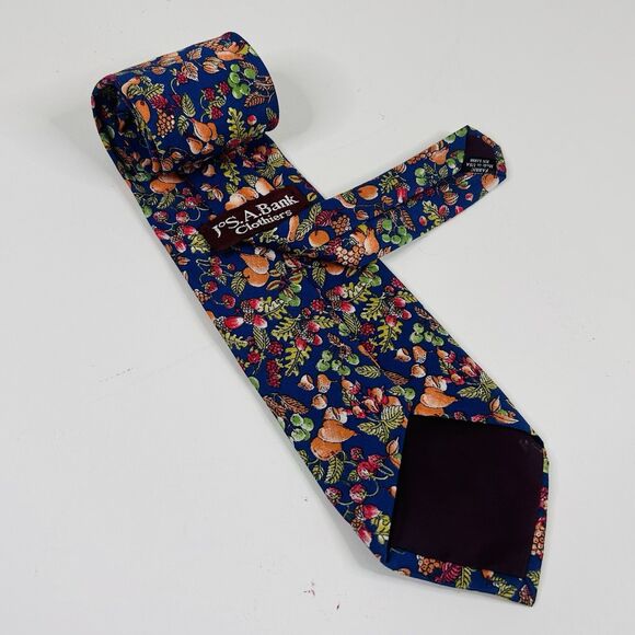 Jos A Bank Vintage 100% Silk Necktie Tie Floral Fruit Print 56 3/4 x 3 1/2 - Picture 2 of 3